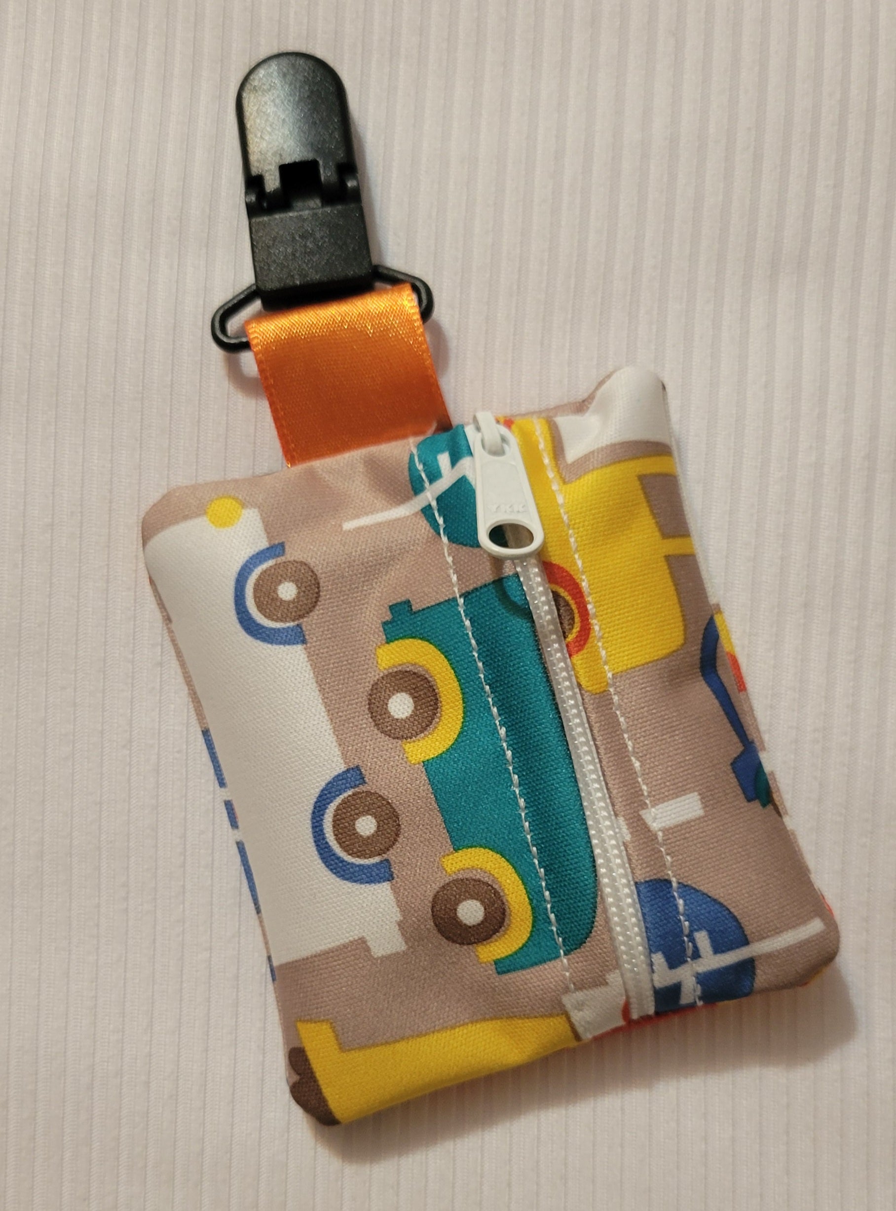 NG /NJ Tube Clip-on Zip Pouch, Medical Tubing Support