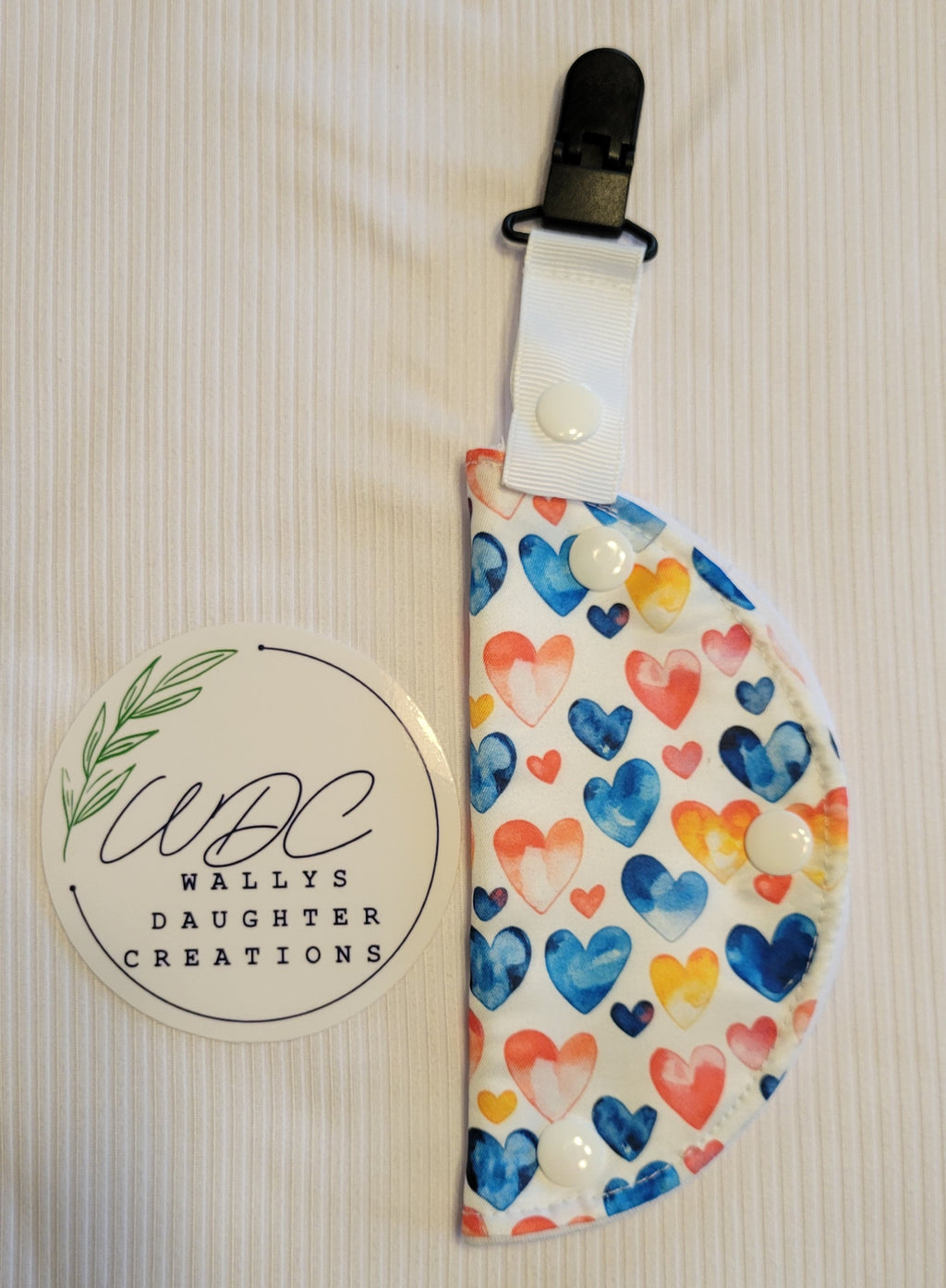 clip on port cover in watercolor hearts 