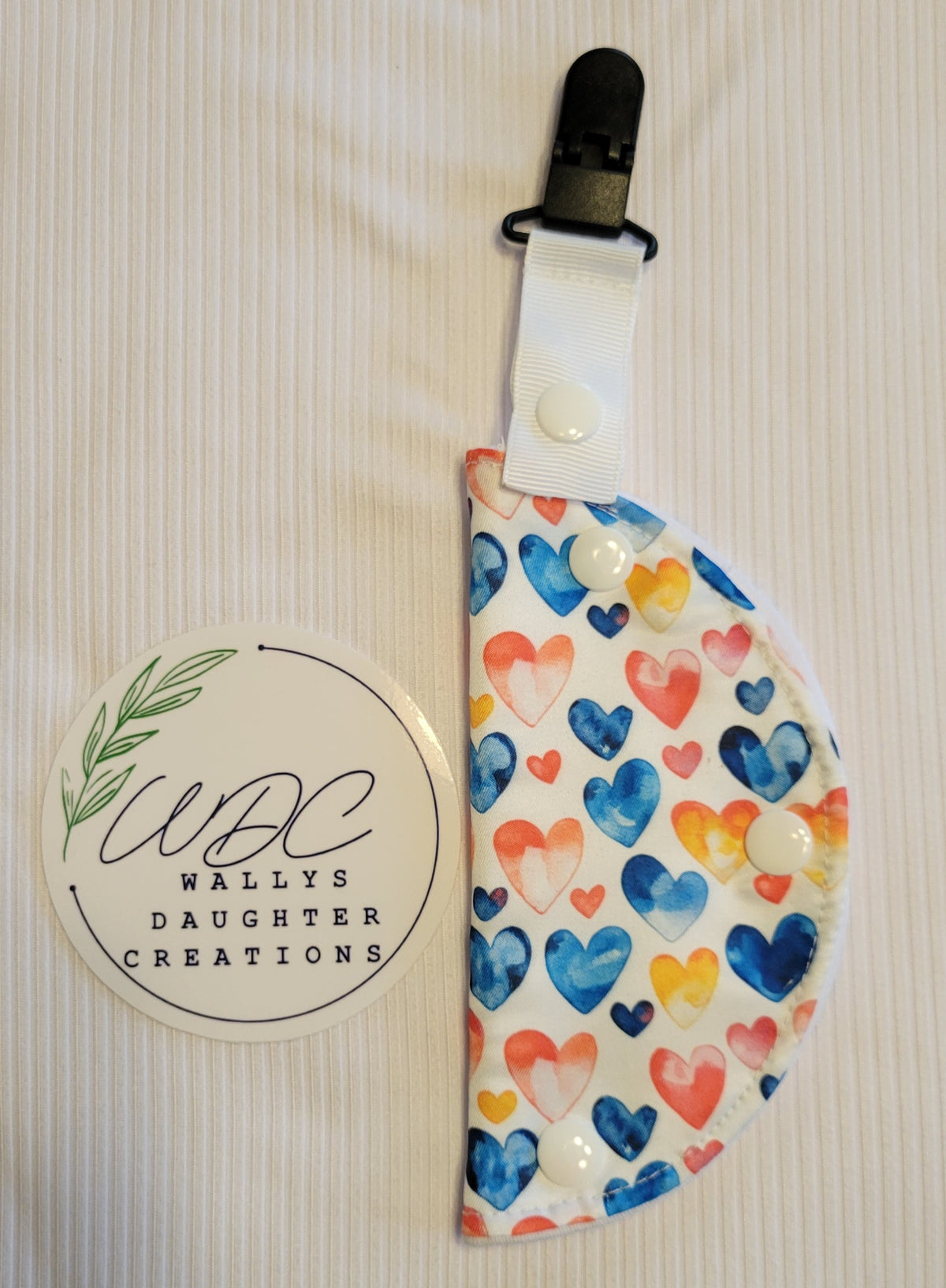clip on port cover in watercolor hearts 