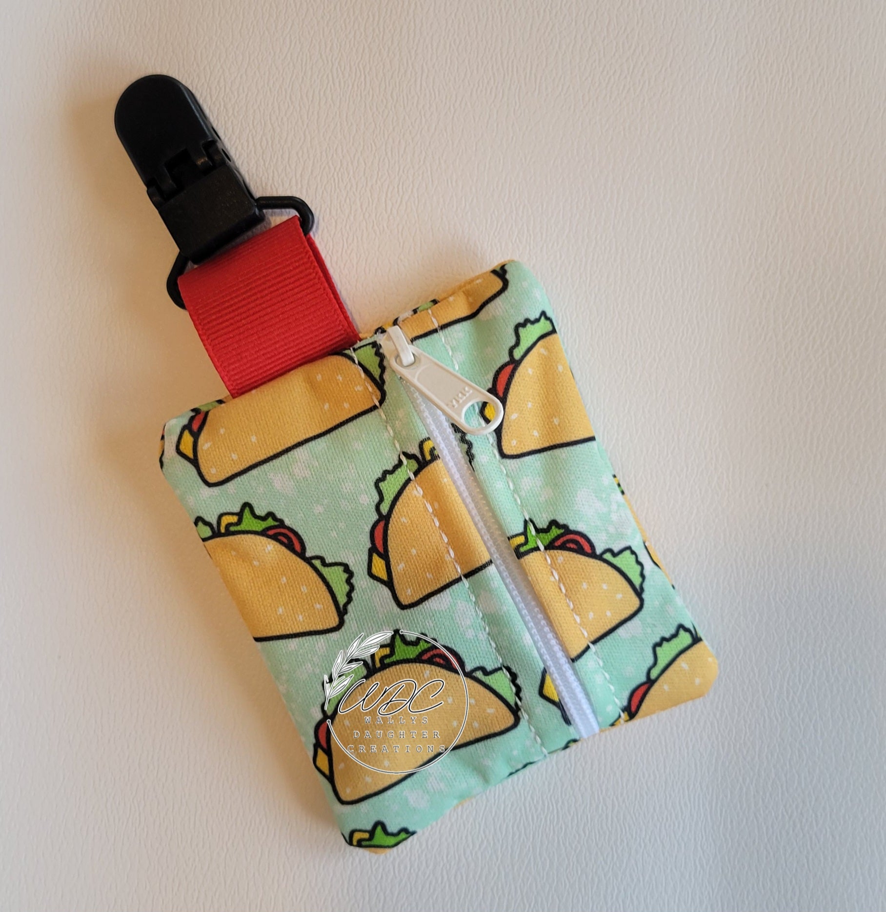 NG /NJ Tube Clip-on Zip Pouch, Medical Tubing Support