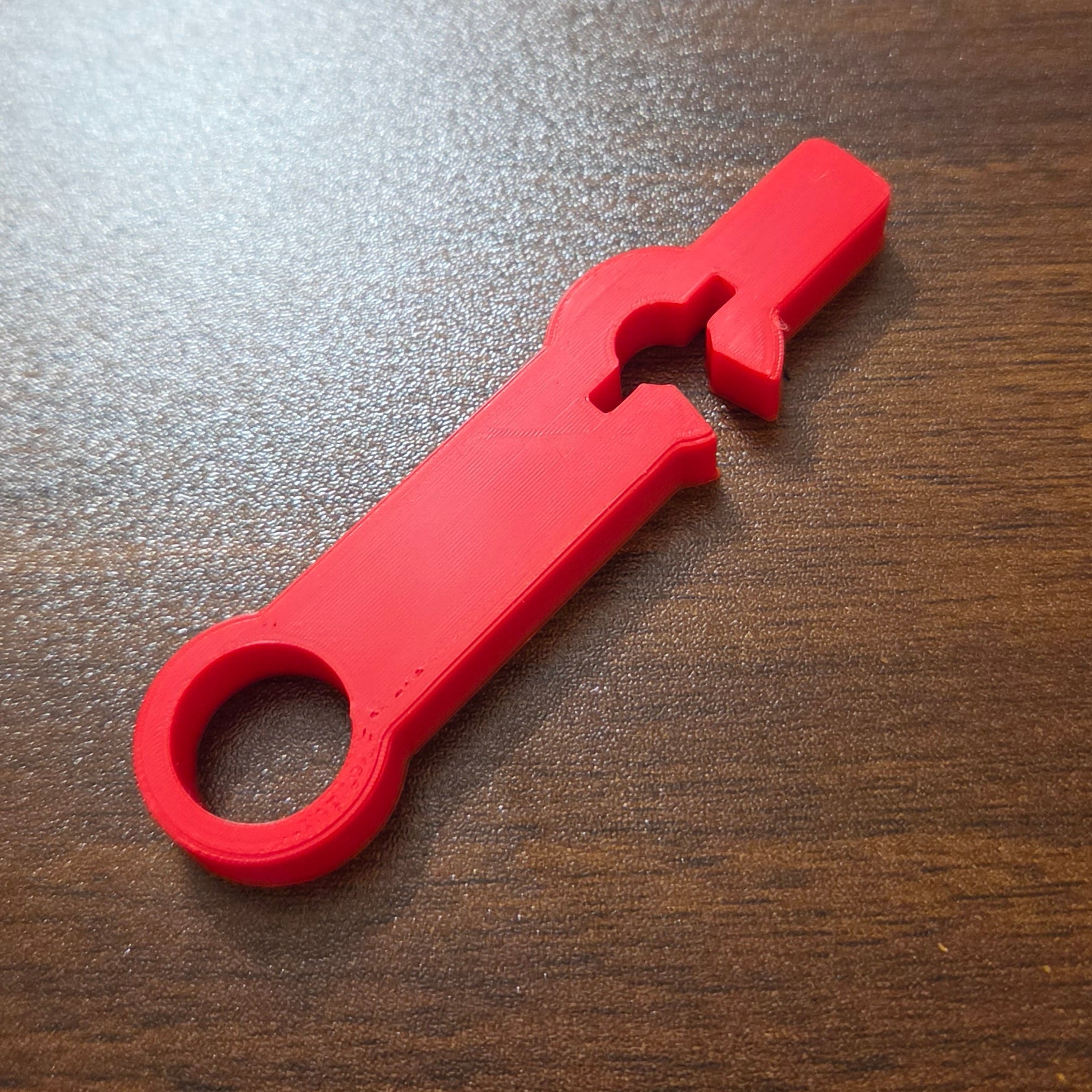 Red ENFit wrench