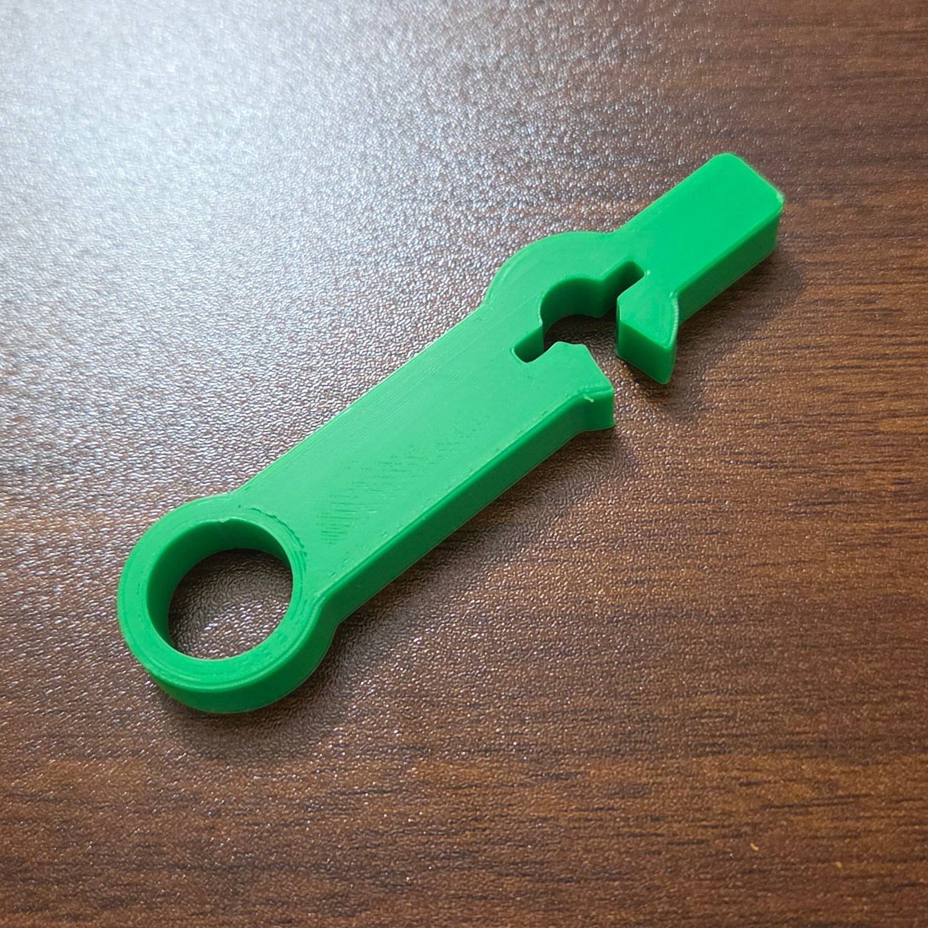 Green ENfit Wrench