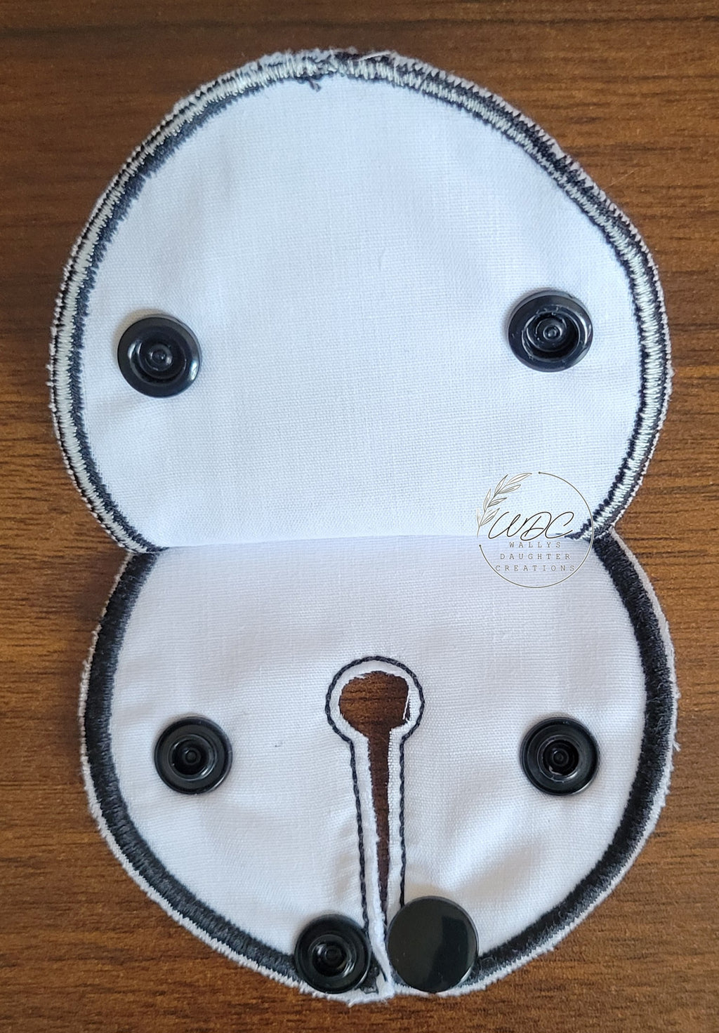 Inside view of snap down with black edging