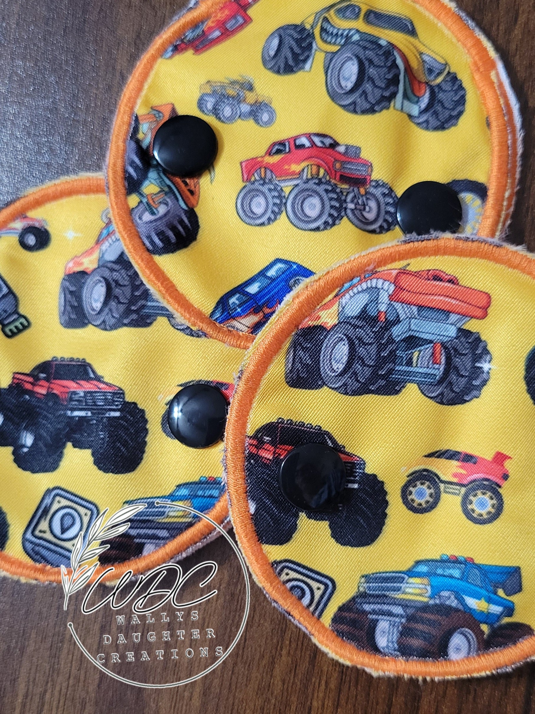 set of snap down cover monster truck gtube pads