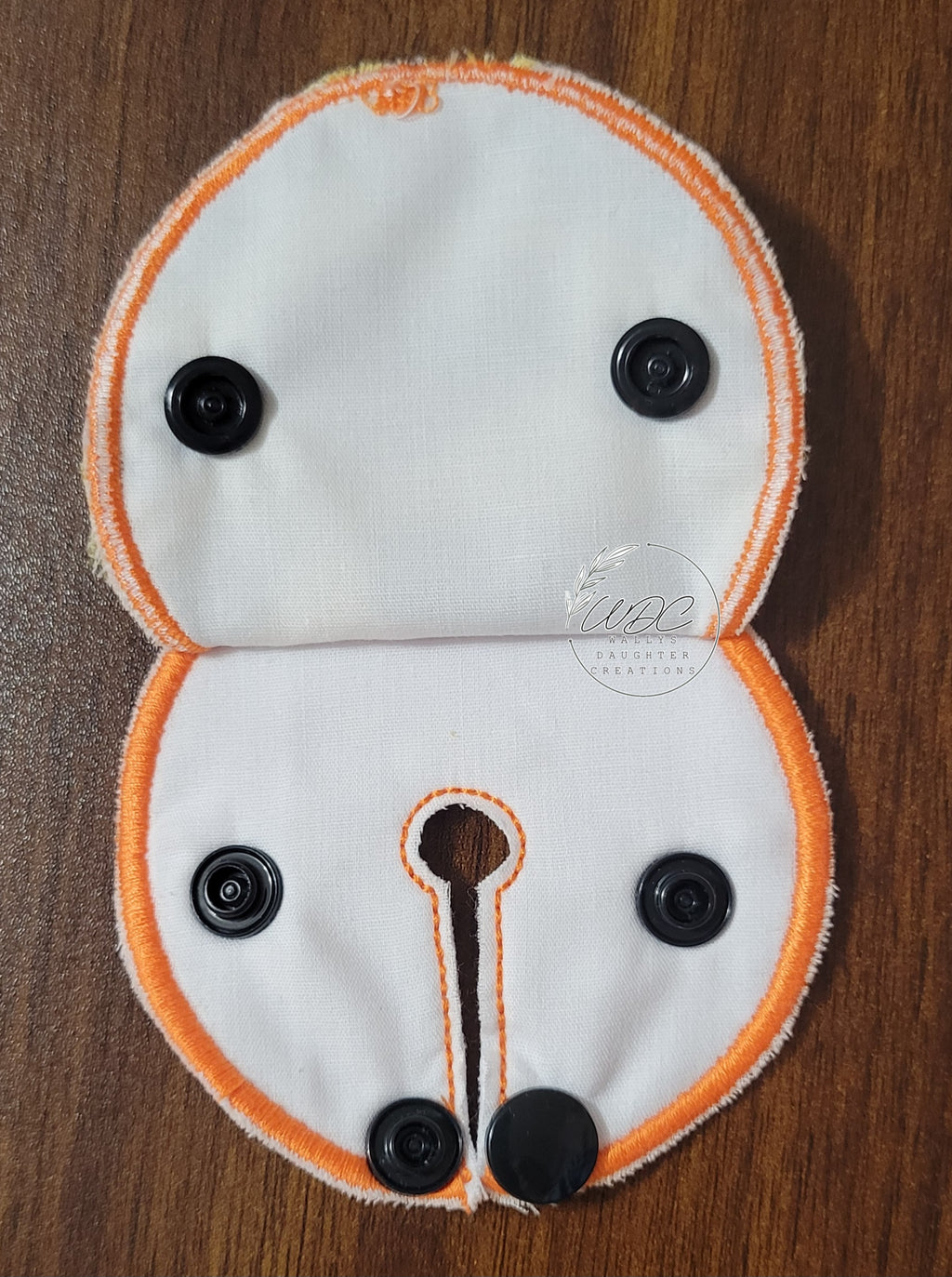 inside of snap down covered pad