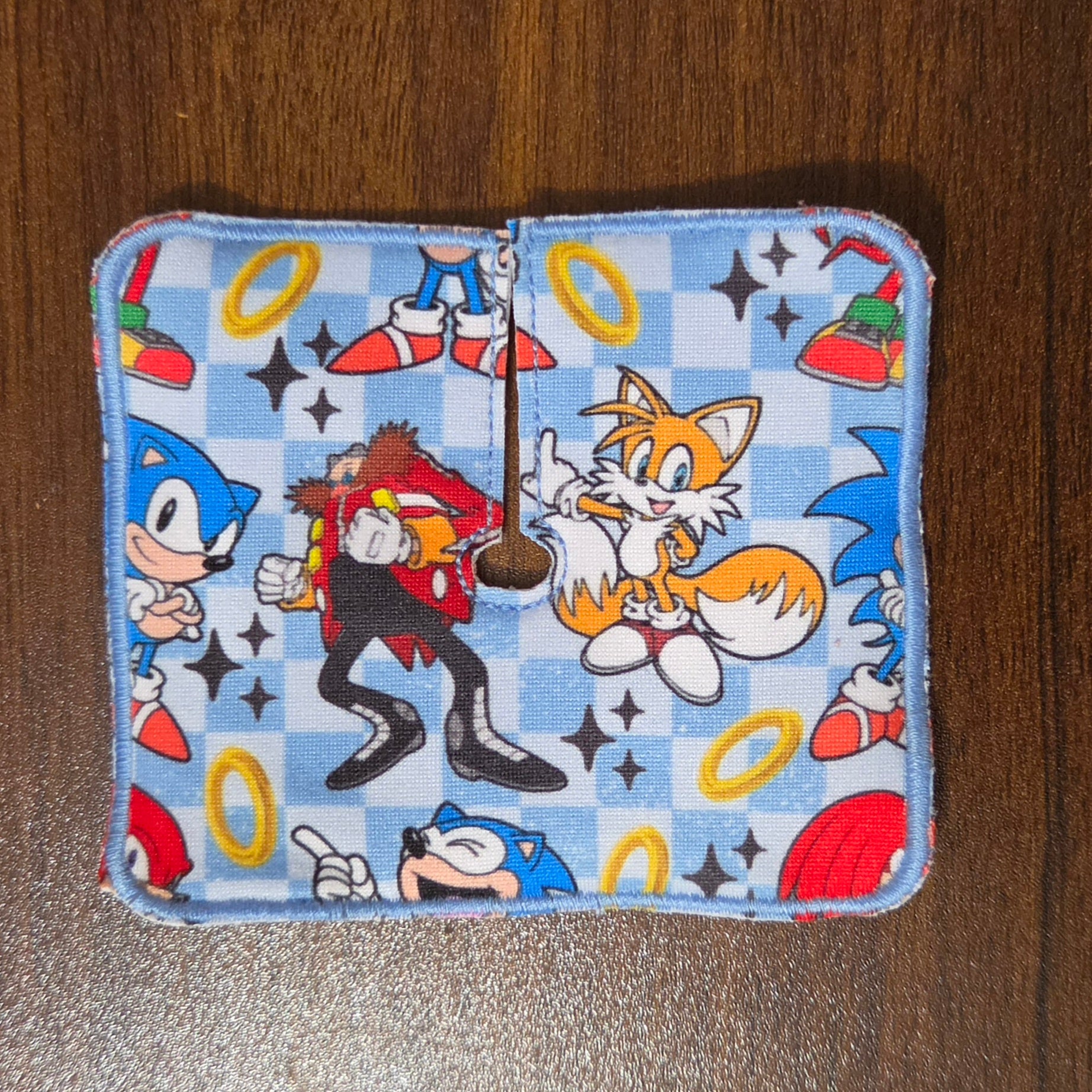 Blue Hedgehog trach pad