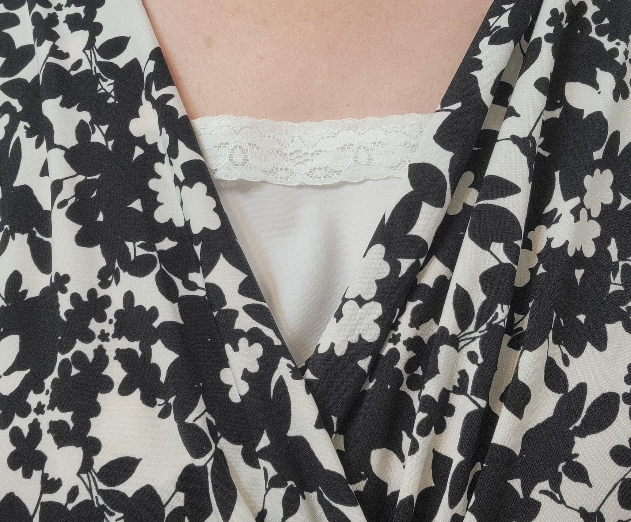 Modesty Ascot set of 3
