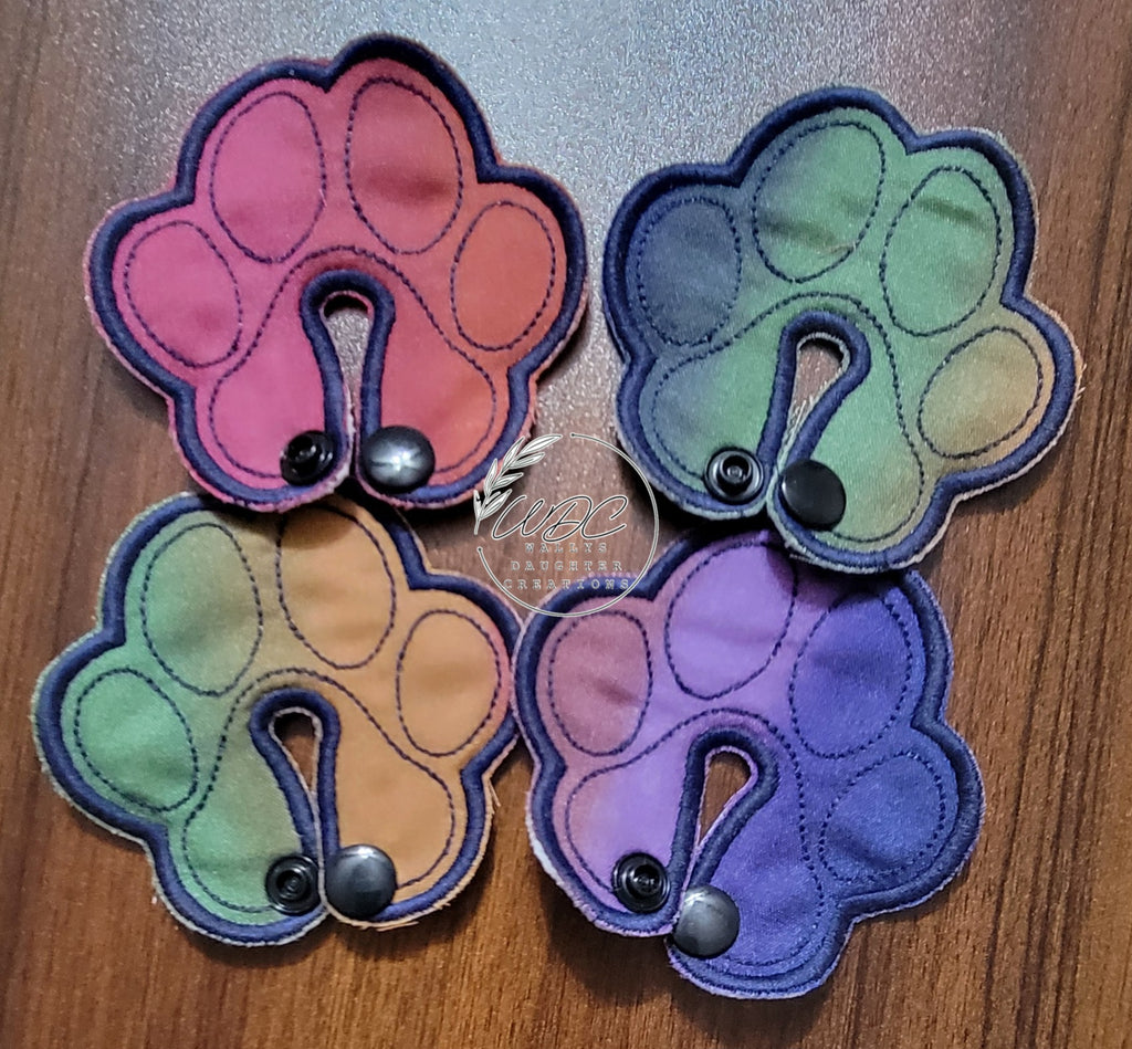 G Tube Pad, Paw Print Shape, Snap Closure