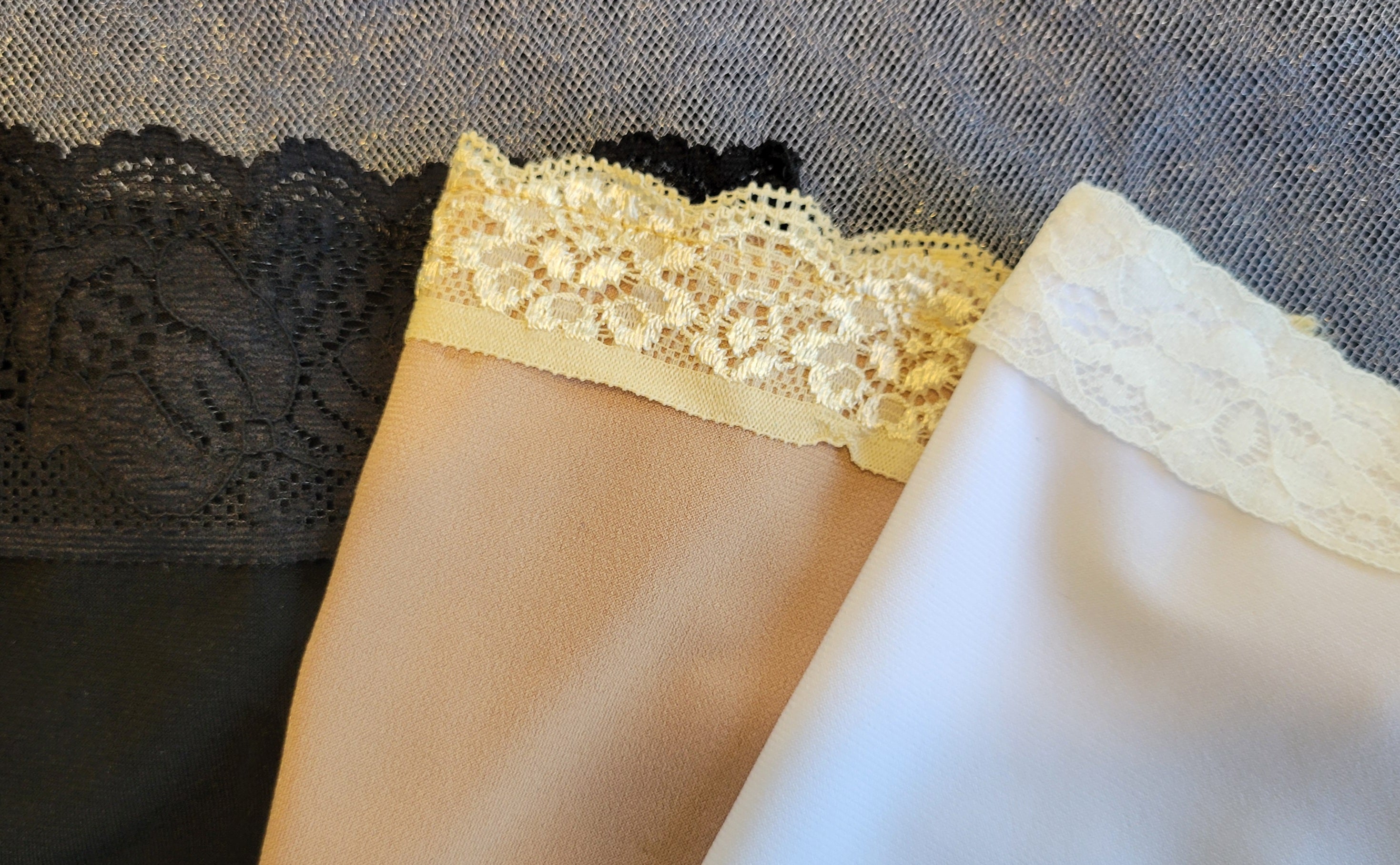 Modesty Ascot set of 3